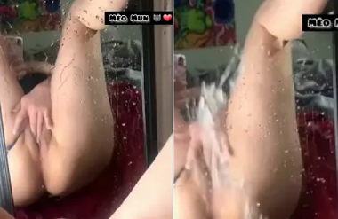 Memek muncrat cipratan saat dicoli